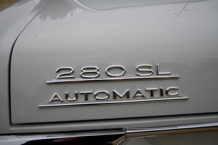 Логотип Mercedes-Benz 280 SL (W113) 1970 года  (EU) (фото 25 из 74)